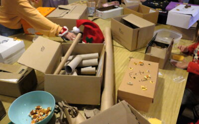 Hundeglück im Schuhkarton: Kinder basteln für Tierheimhunde